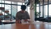 逐梦NBA✍曾凡博正式与篮网签下合同的瞬间！小曾一脸平静啊~